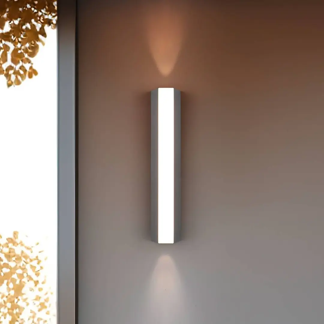 Trio Lighting LED-Außenwandleuchte Marne, Höhe 30 cm, Up- und Downlight