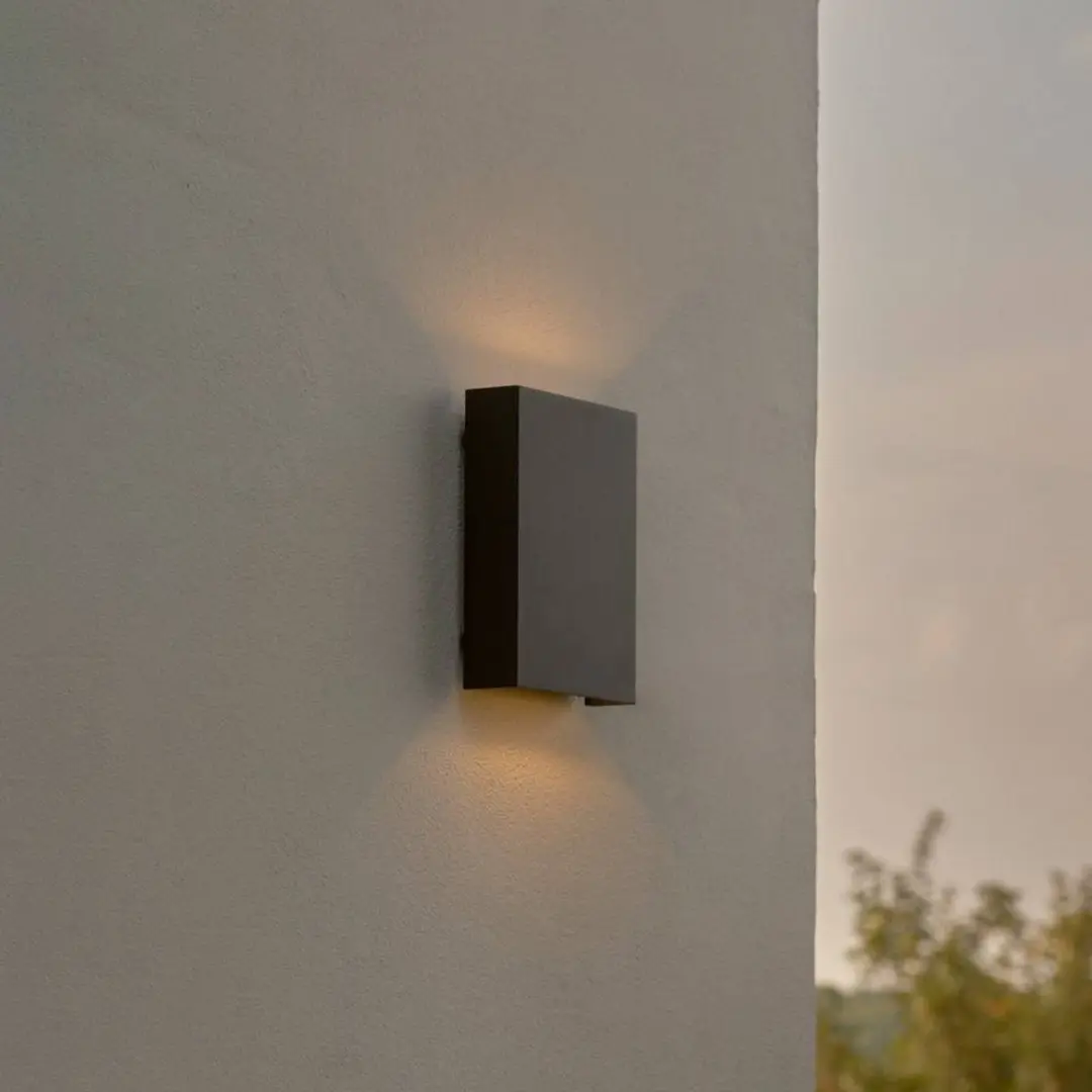Nordlux LED-Außenwandlampe Fold Seaside up/down, 15 x 21 cm, schwarz