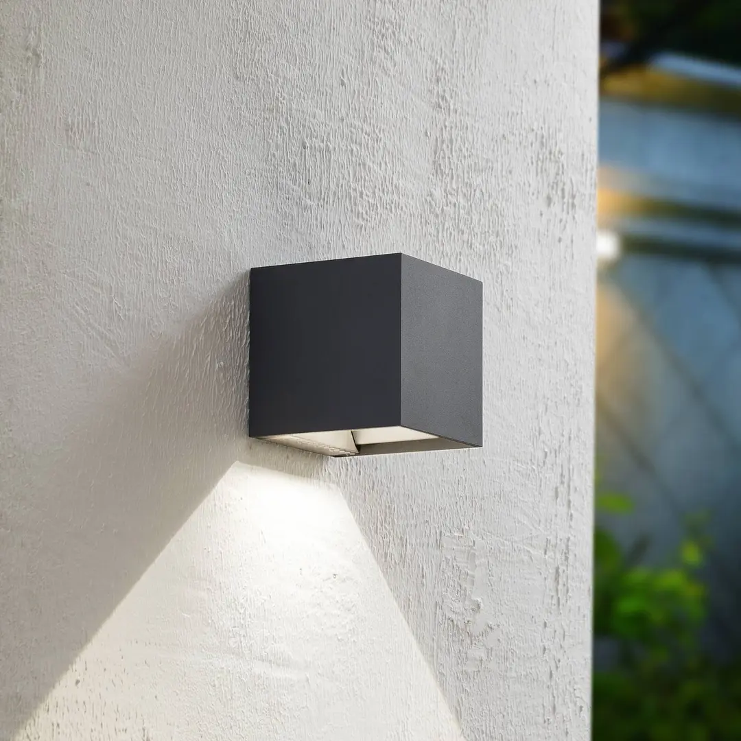 Prios LED-Solarwandlampe Lius, Höhe 15 cm, Bewegungssensor