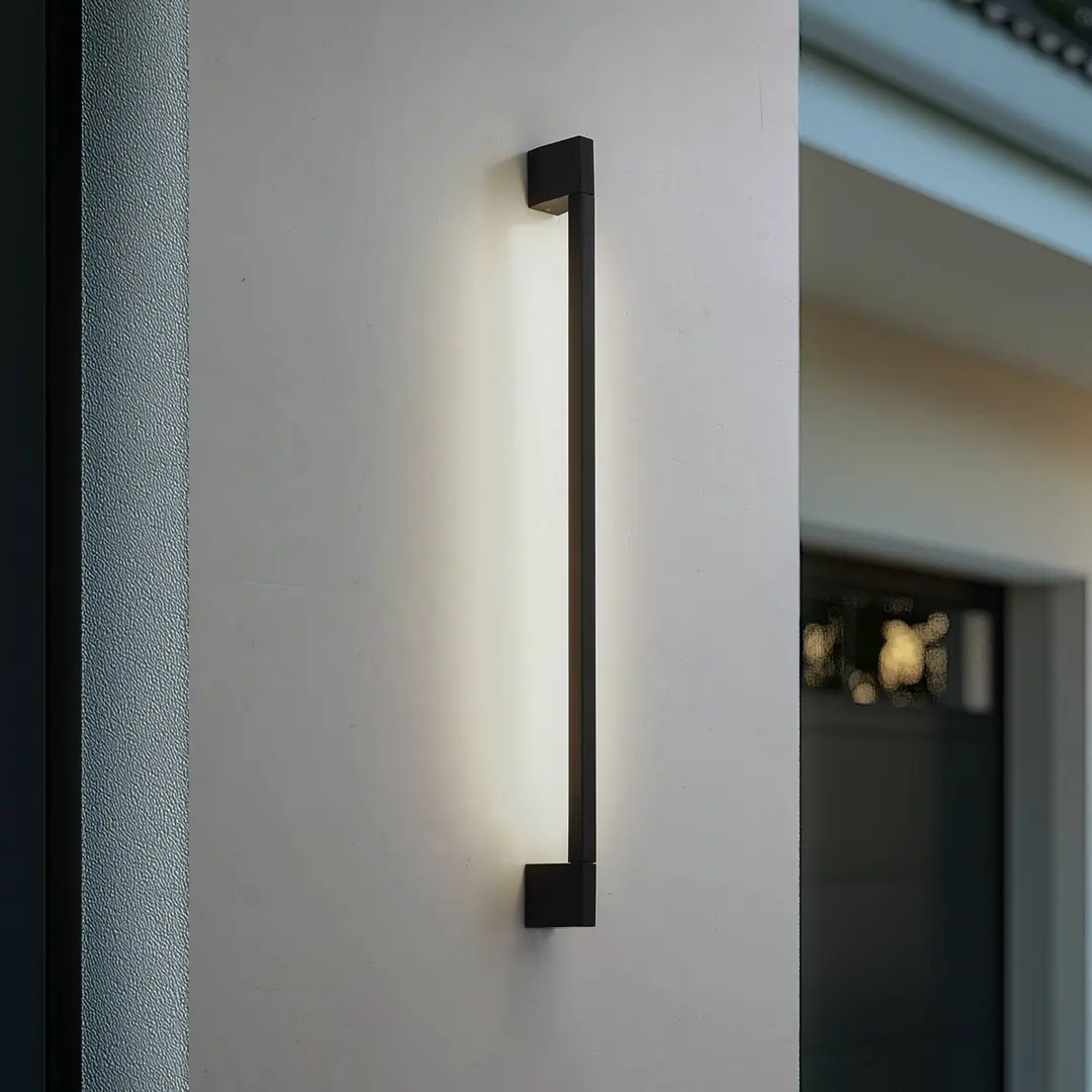Lindby LED-Wandleuchte Neano, 90cm, schwarz, Metall, IP54