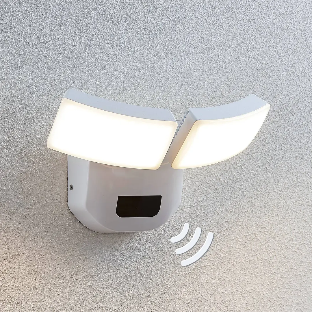 Lindby LED-Außenwandlampe Nikias, 30 cm, Sensor, 2-fl., weiß