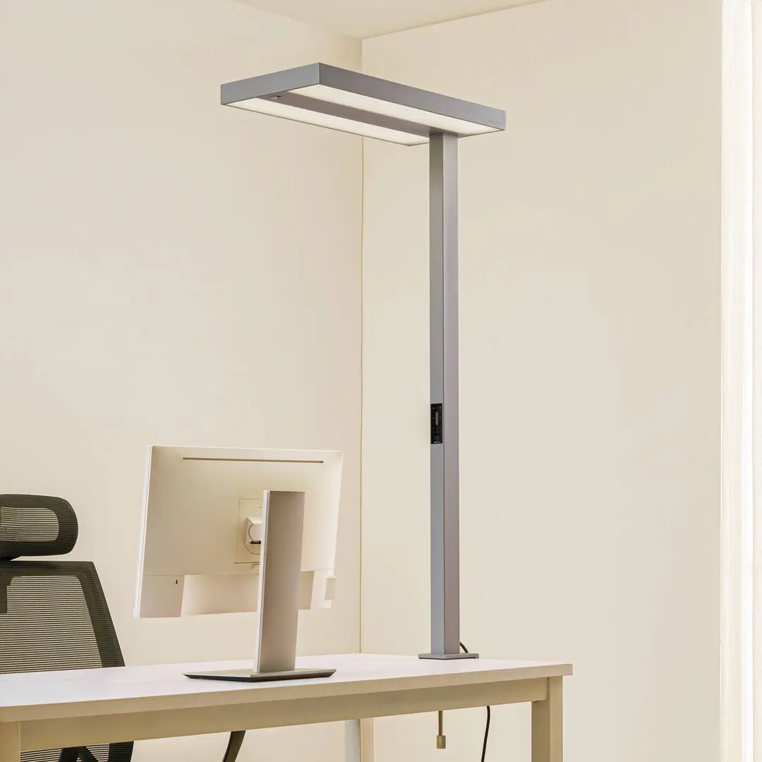 Arcchio LED-Büro-Klemmleuchte Logan, silber, dimmbar, Sensor