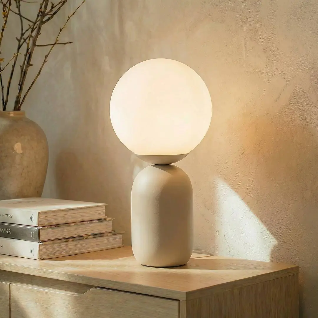 Lindby Tischleuchte Lennes, beige, Glas, Ø 20 cm