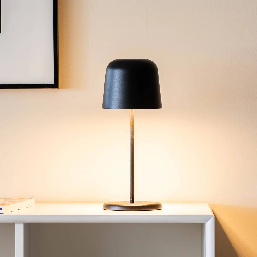Konstsmide LED-Akku-Tischleuchte Biot, schwarz, Höhe 30 cm, IP54, USB