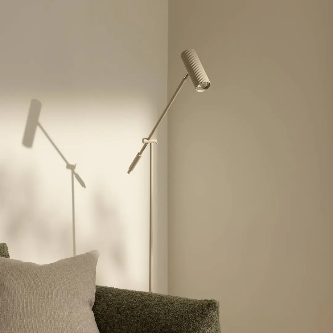 Globen Lighting Stehleuchte Hubble READ, beige, Metall