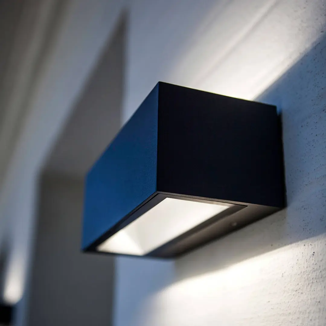 Lutec LED-Außenwandlampe Gemini, 22 cm, 3.000K, schwarz