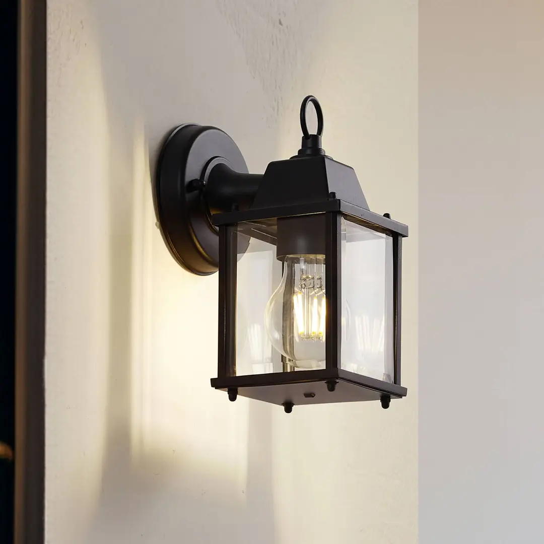 Lindby Außenwandleuchte Rurik, schwarz, Glas, Aluminium, E27