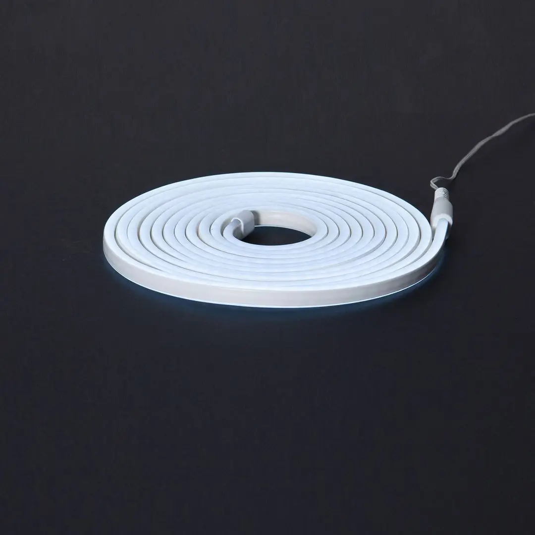 STAR TRADING LED-Lichtschlauch Flatneon 7.500 K