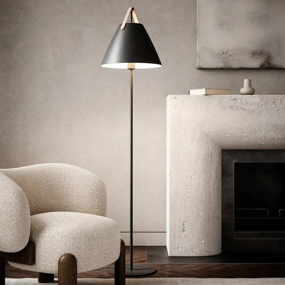 DFTP by Nordlux Stehlampe Strap aus Metall mit Lederband, schwarz