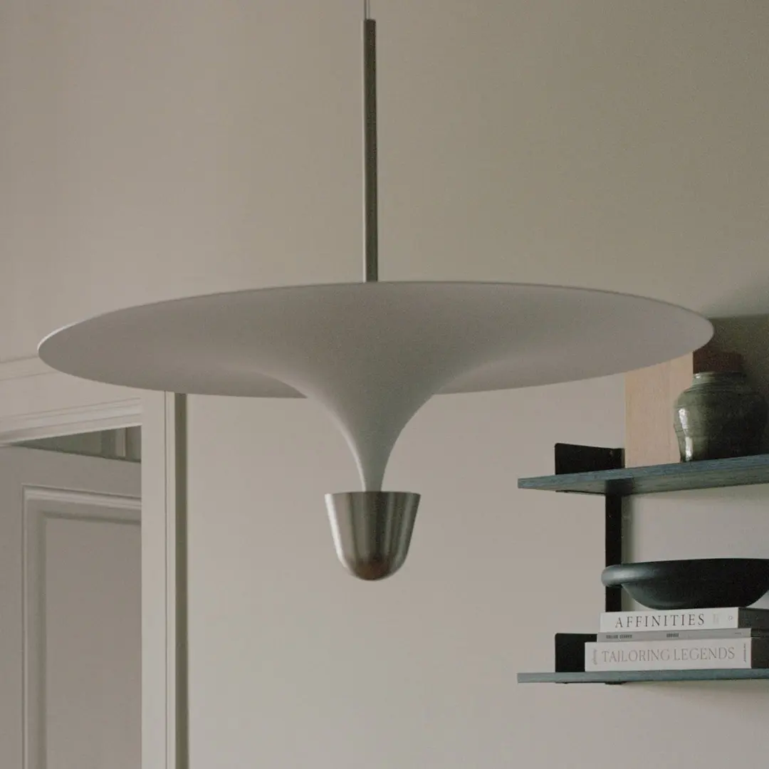 New Works LED-Pendellampe Kantarell, Ø 60 cm, nickel