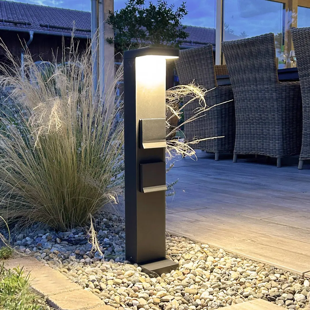 Deko-Light LED-Sockellampe Steckdosensäule Lerna, 60 cm, Alu dunkelgrau