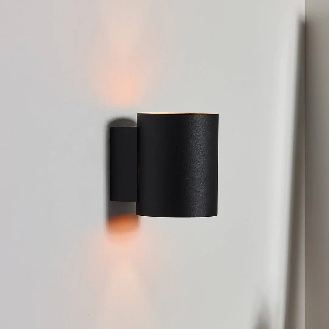 Lucide Wandleuchte Xera, schwarz, Ø 8 cm, Up-/Downlight, Aluminium