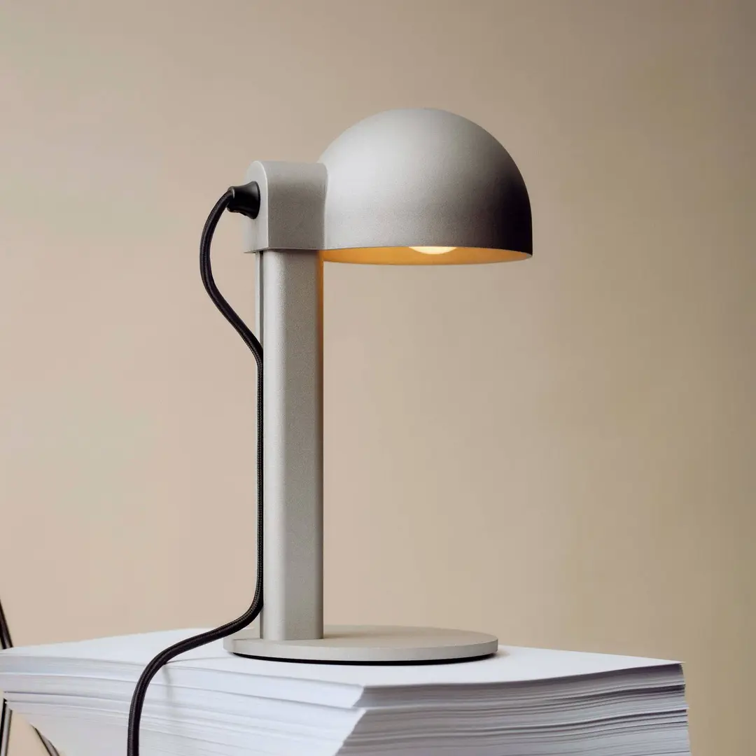 HAY Tischlampe Posto, silber/grau, Höhe 28 cm, E14, Alu