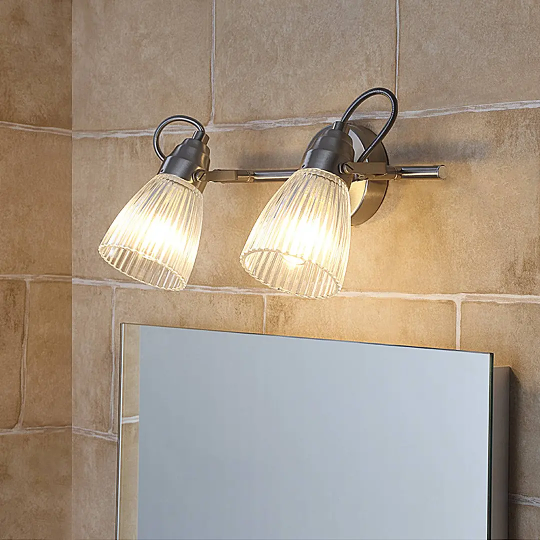 Lindby Bad-Wandleuchte Kara, 31 cm, 2-flg., Glas, IP44, G9