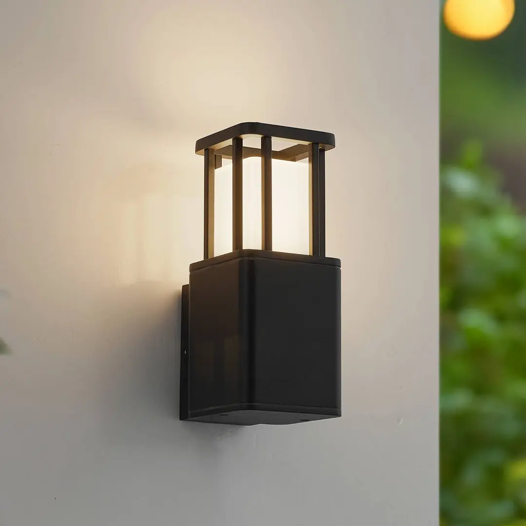 Lucande LED-Außenwandleuchte Dakil, schwarz, Aluminium