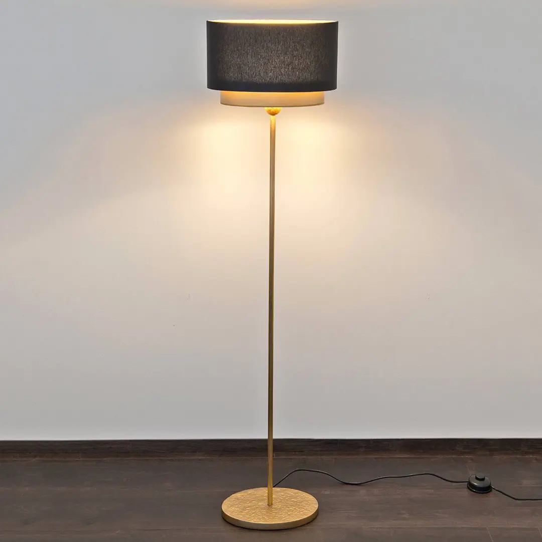 Holländer Stehlampe Mattia, Schirm oval und doppelt, schwarz