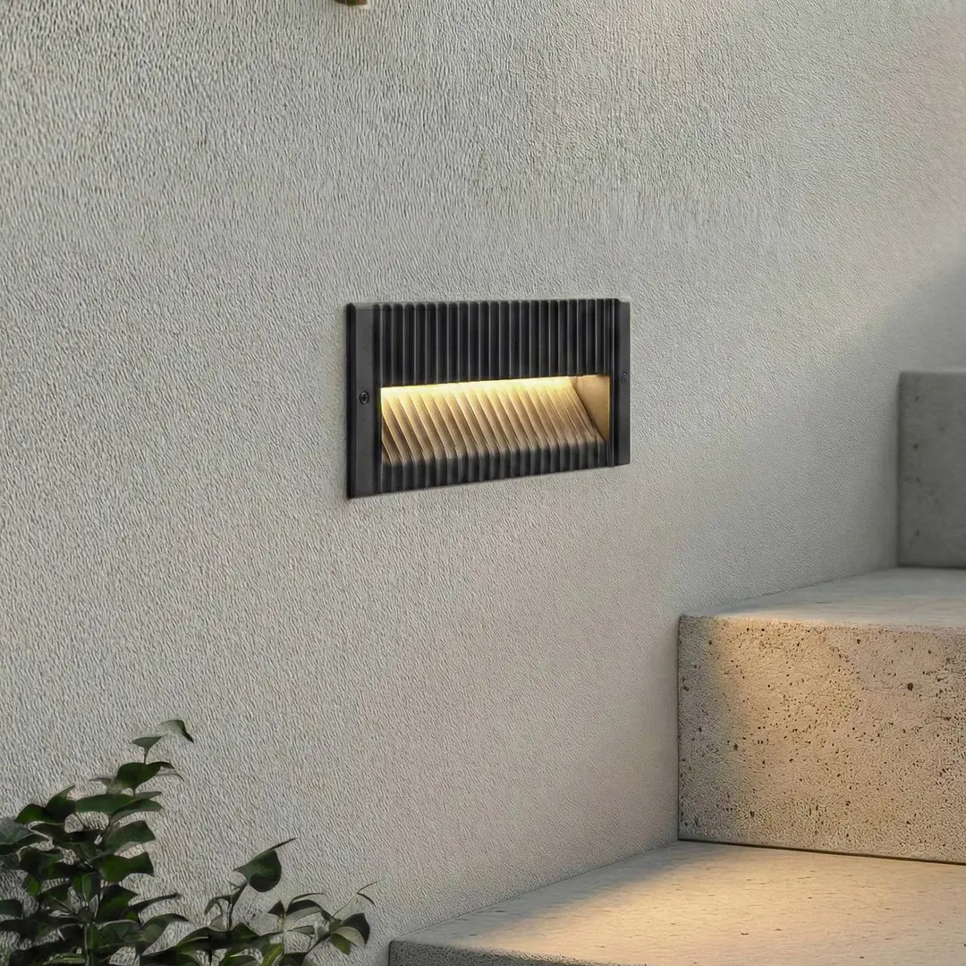 Lucande LED-Wandeinbauleuchte Tavion, 25 cm, anthrazit, IP65