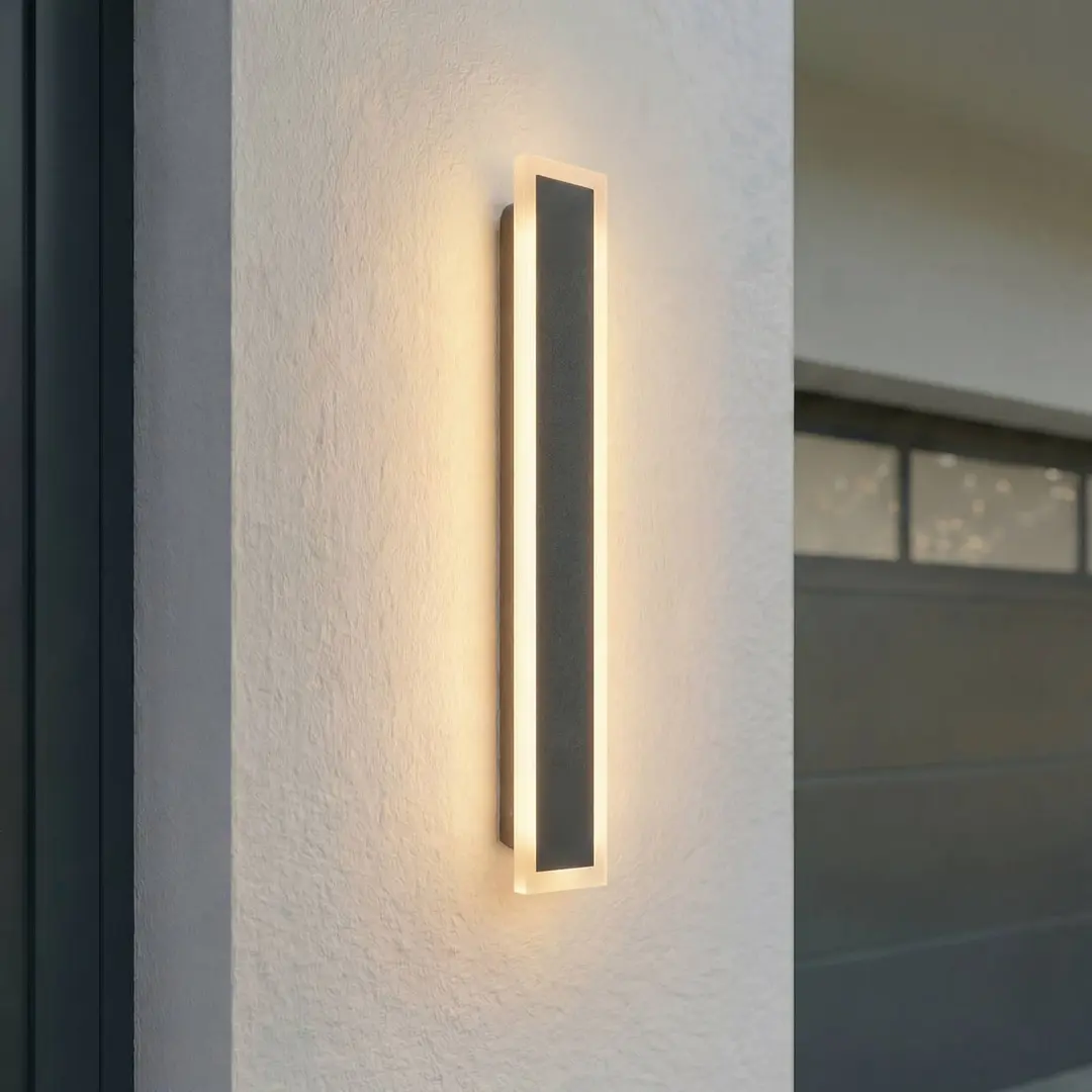 Lucande LED-Außenwandlampe Ilora, schwarz, 60 cm, CCT, IP65