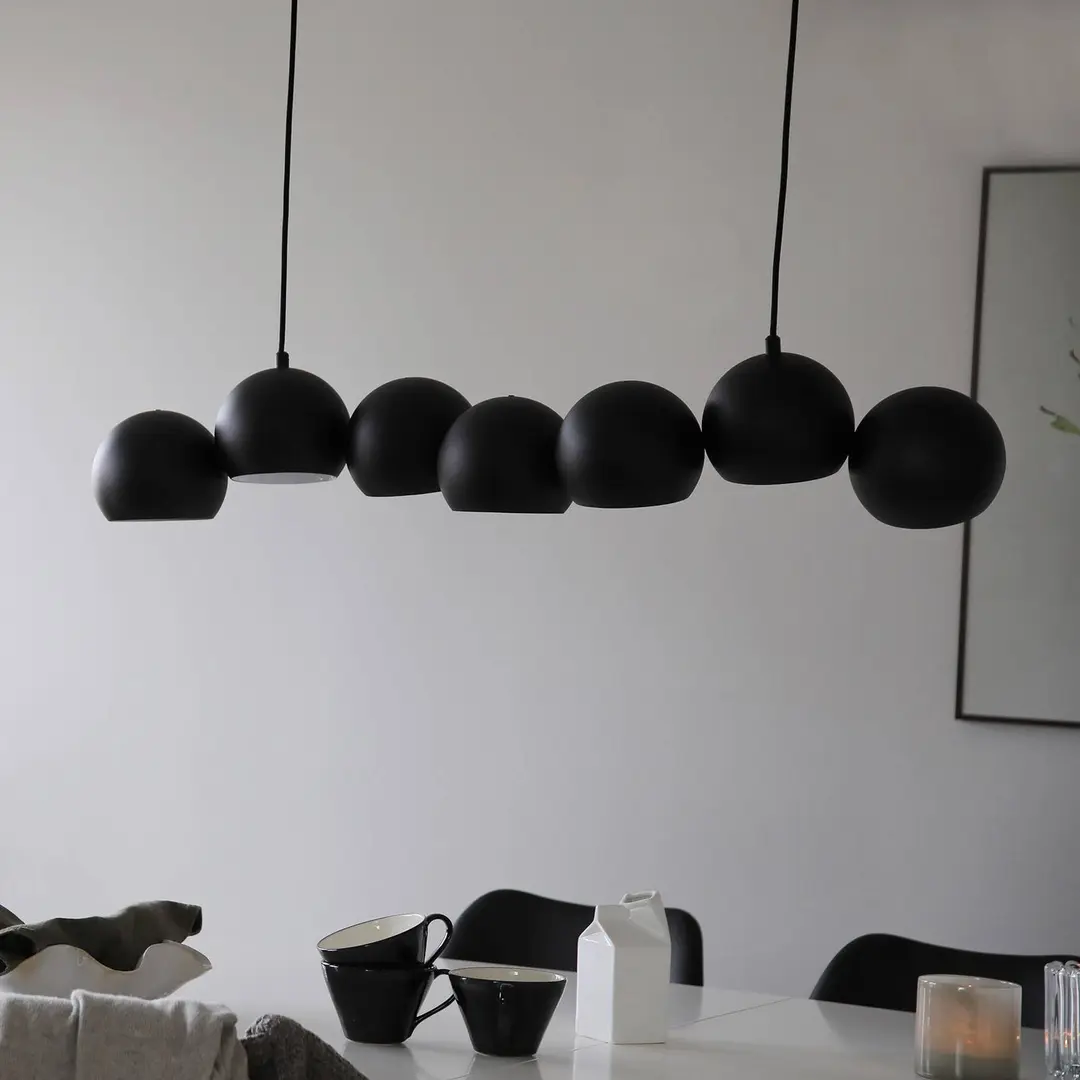 Markslöjd Hängeleuchte Cupolo, schwarz, Eisen, Länge 101 cm, 7-flammig
