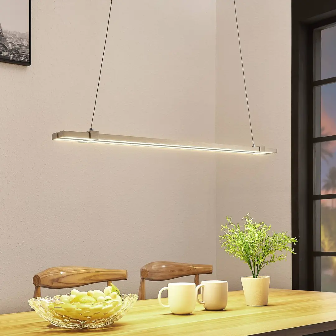 LUCANDE LED-Balkenpendelleuchte Tymon, schmal, ausziehbar
