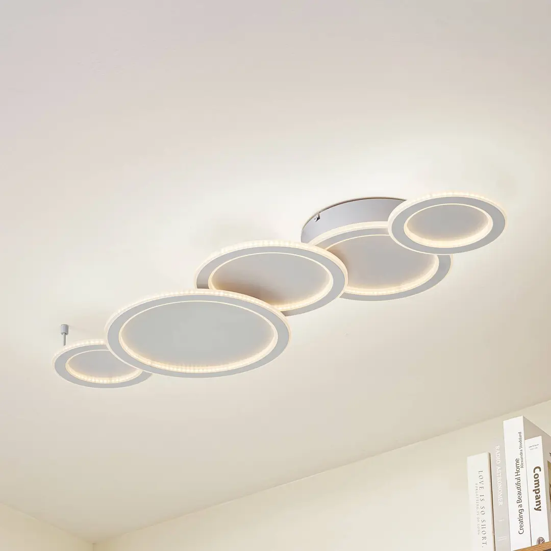 Lucande LED-Deckenleuchte Diala, weiß, Metall, 96 cm