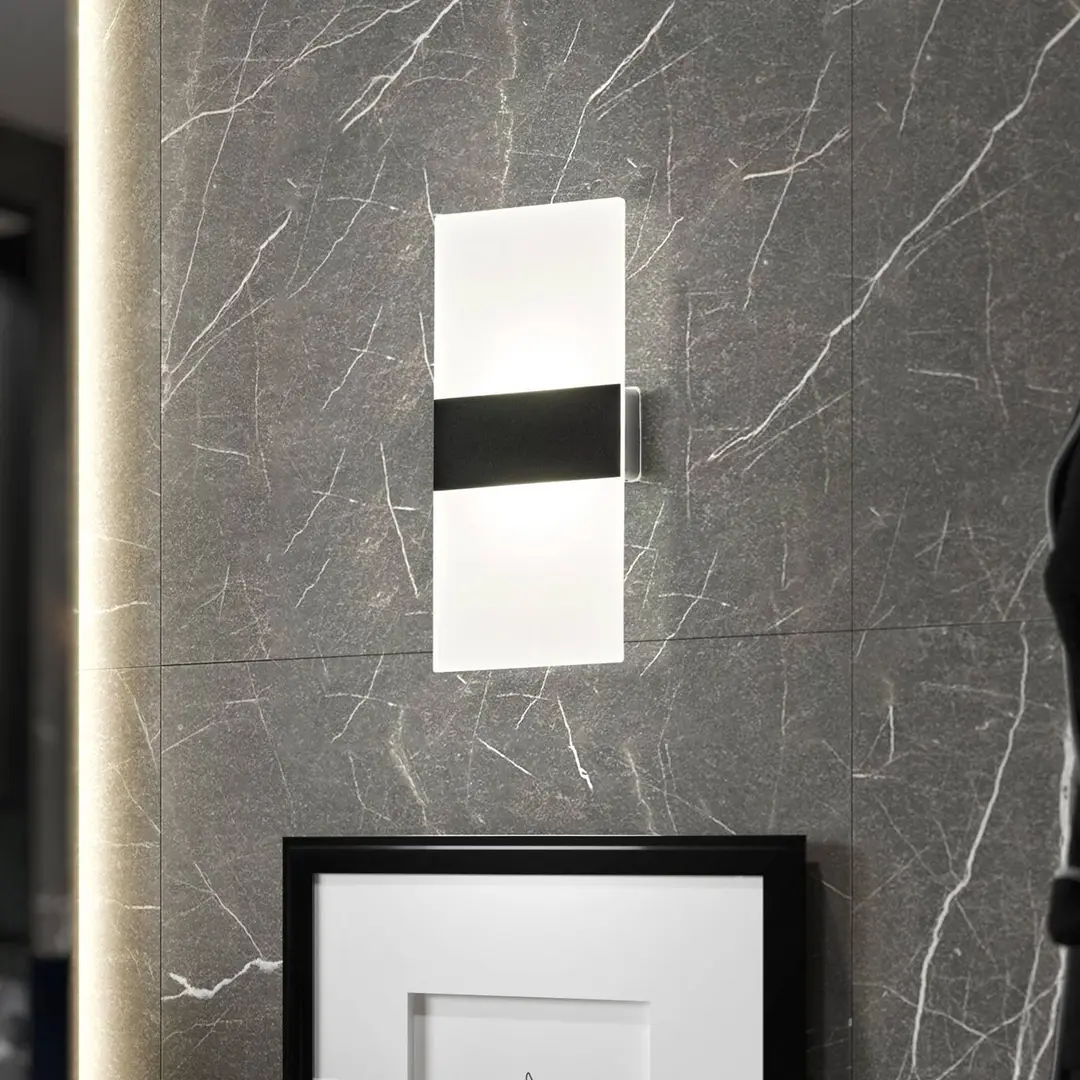 FH Lighting LED-Akku-Wandleuchte Magnetic, schwarz, 22,5 cm hoch