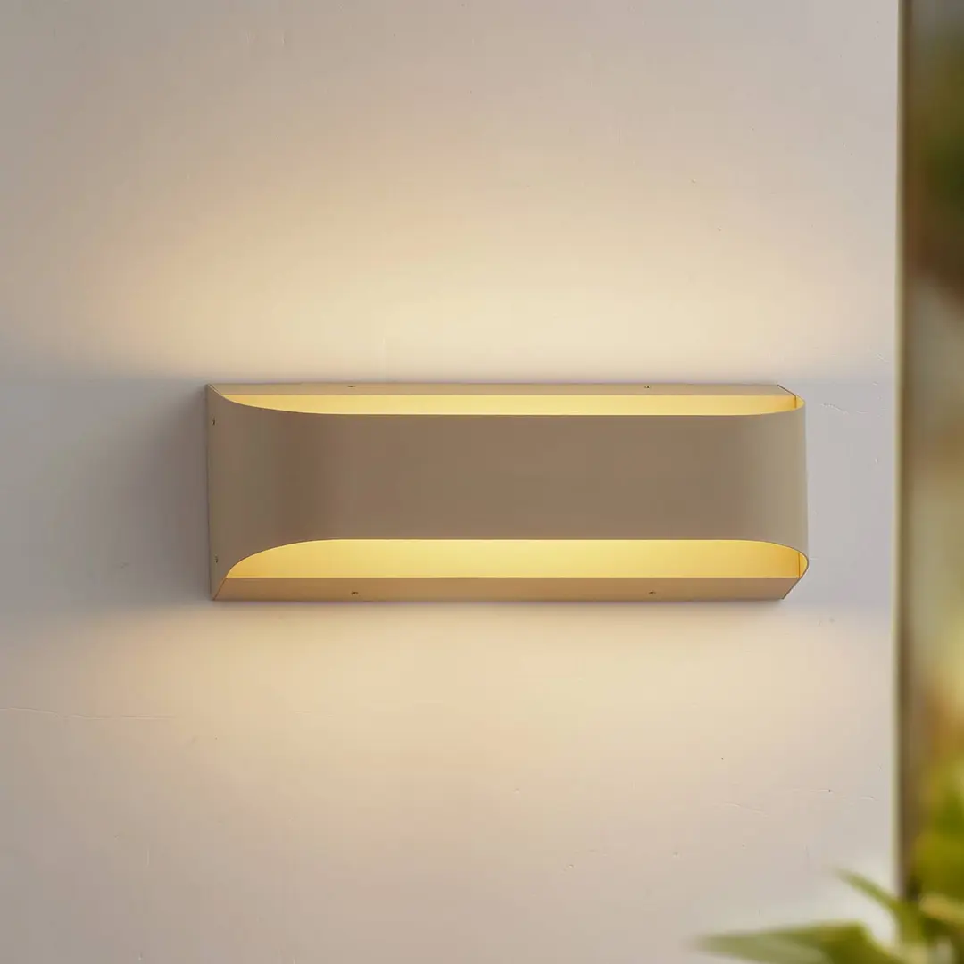 Lindby LED-Außenwandleuchte Lenore, beige, Metall, 36,5cm