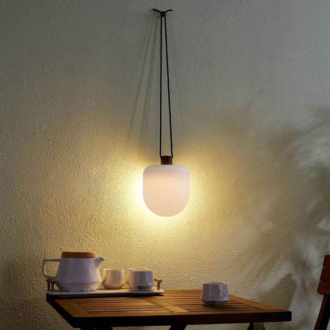 Lindby LED-Außenhängeleuchte Eleia, 2.700 K, 16 cm, Akku