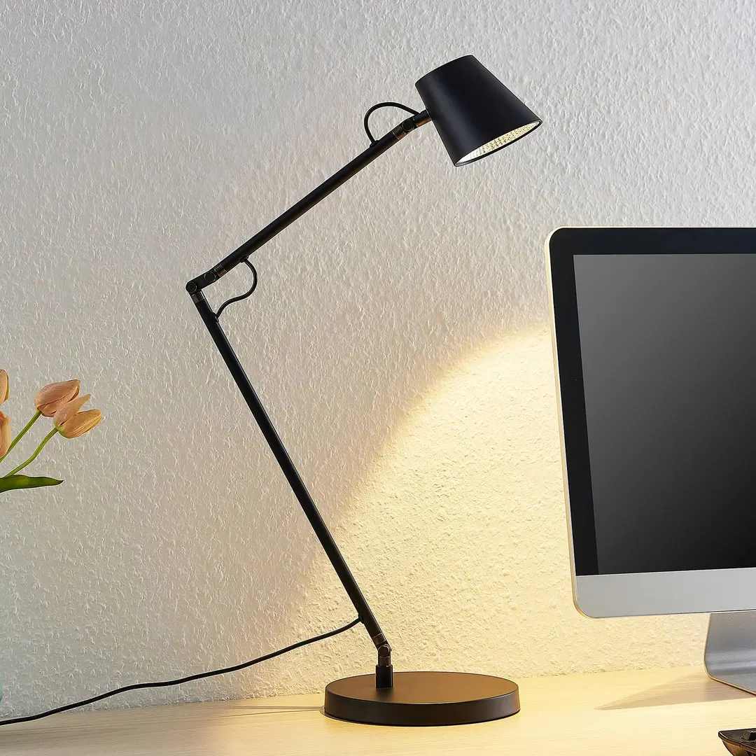 Lucande LED-Schrebtischlampe Tarris, Höhe 46 cm, schwarz