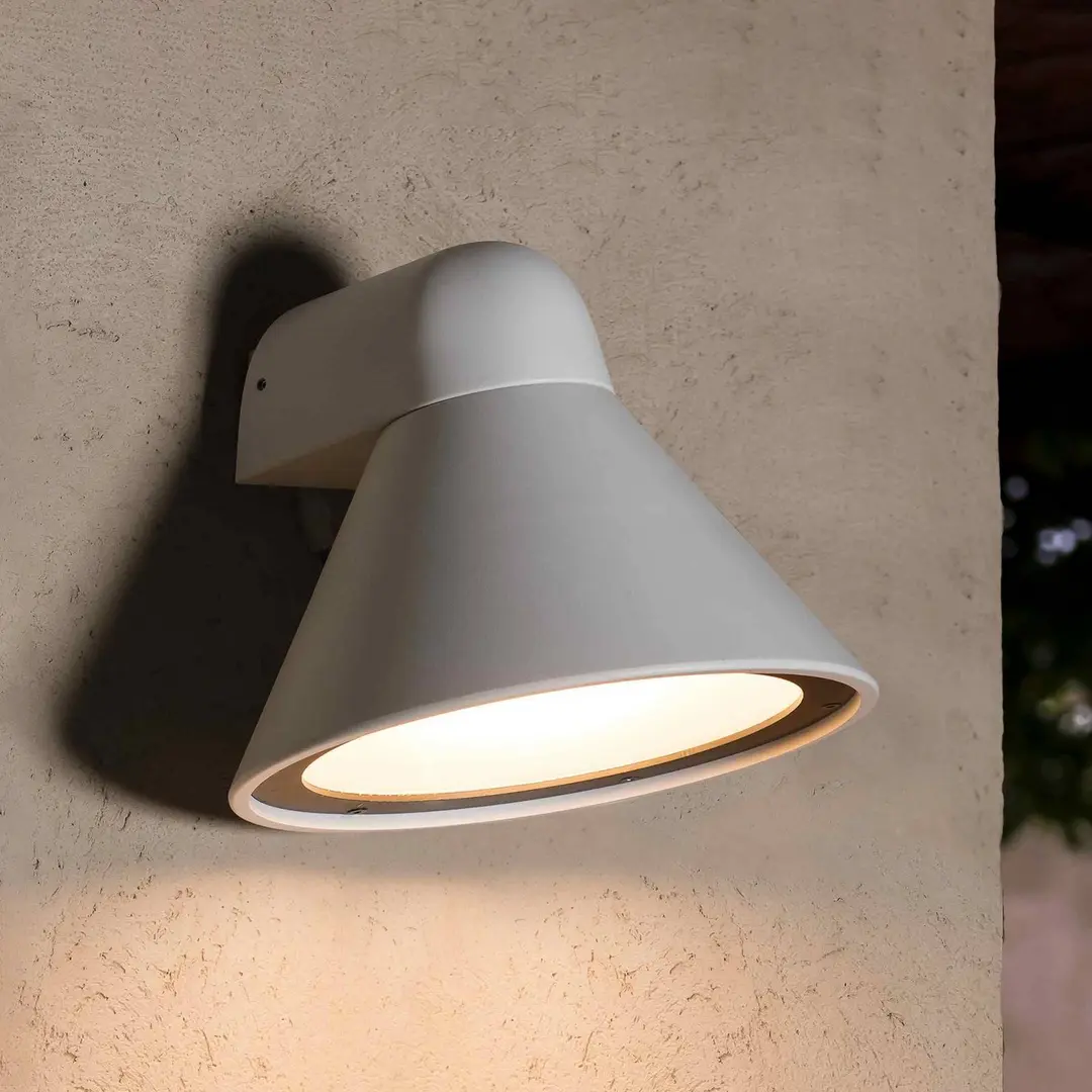 FARO BARCELONA Außenwandleuchte Pals, IP65 weiß matt