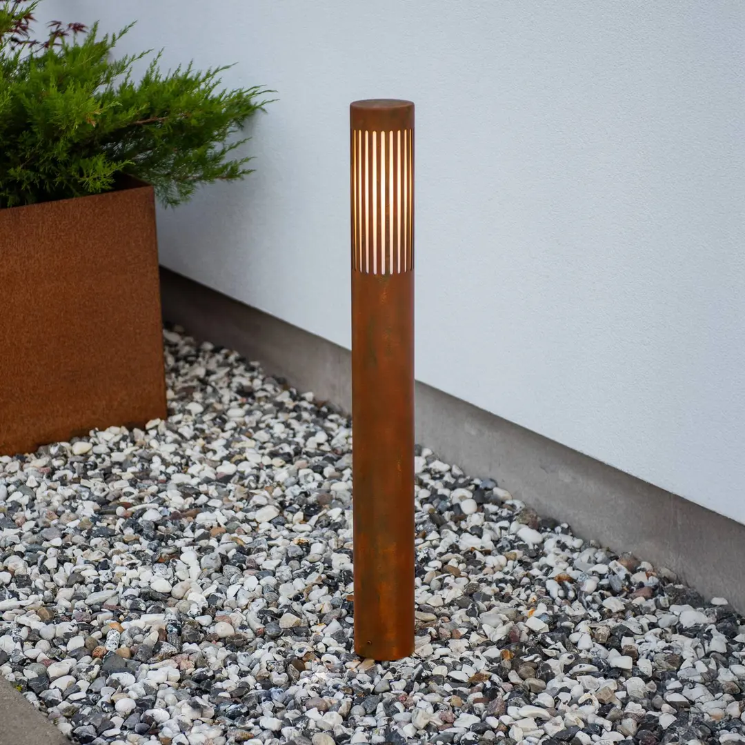Konstsmide Wegelampe Pistoia, rostfarben, Höhe 95 cm, Metall, IP54