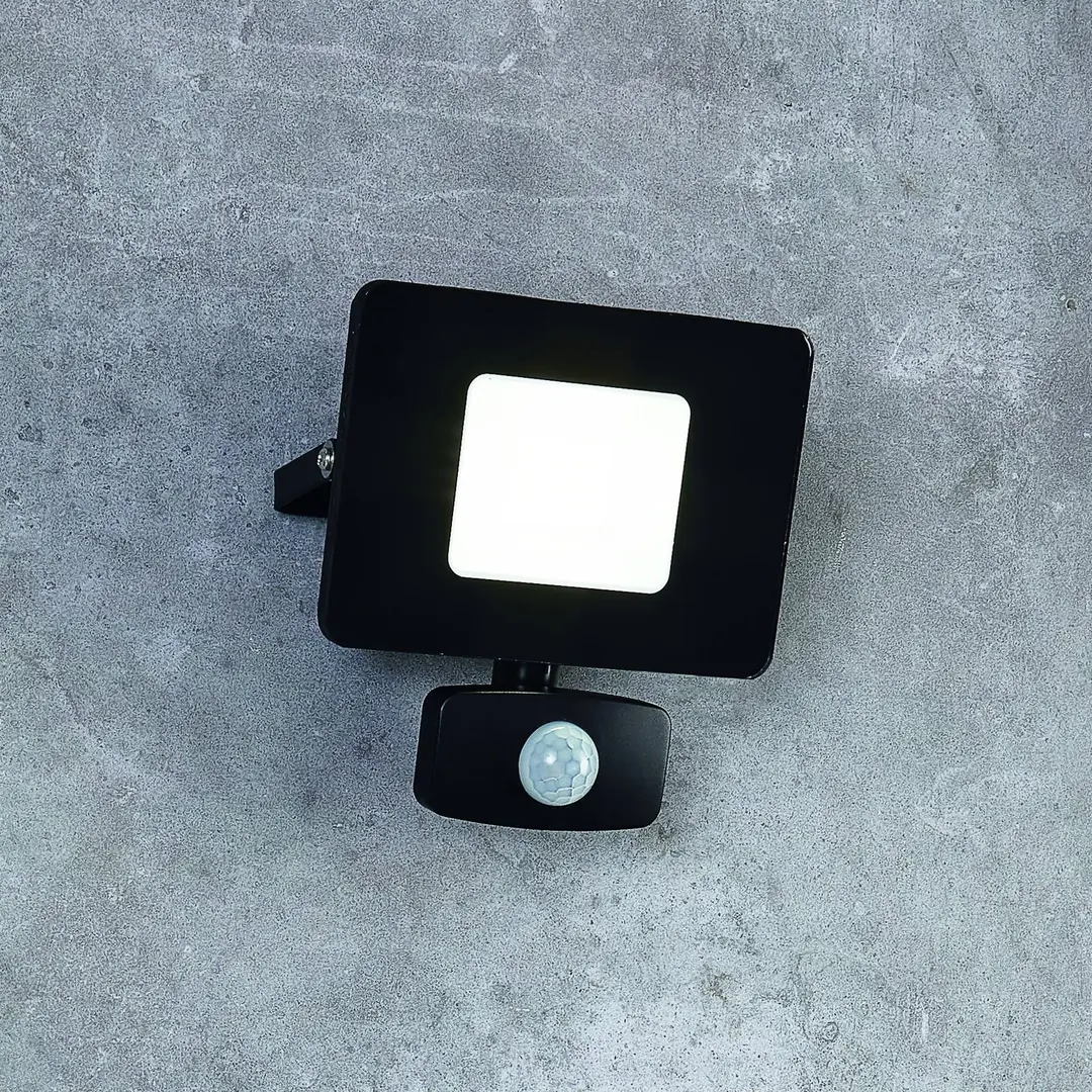 EGLO LED-Außenstrahler Faedo 3 mit Sensor, schwarz, 20W