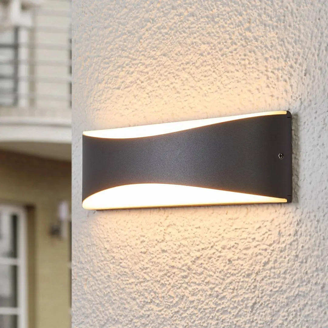 Lucande LED-Außenwandleuchte Akira, anthrazit, Breite 23 cm