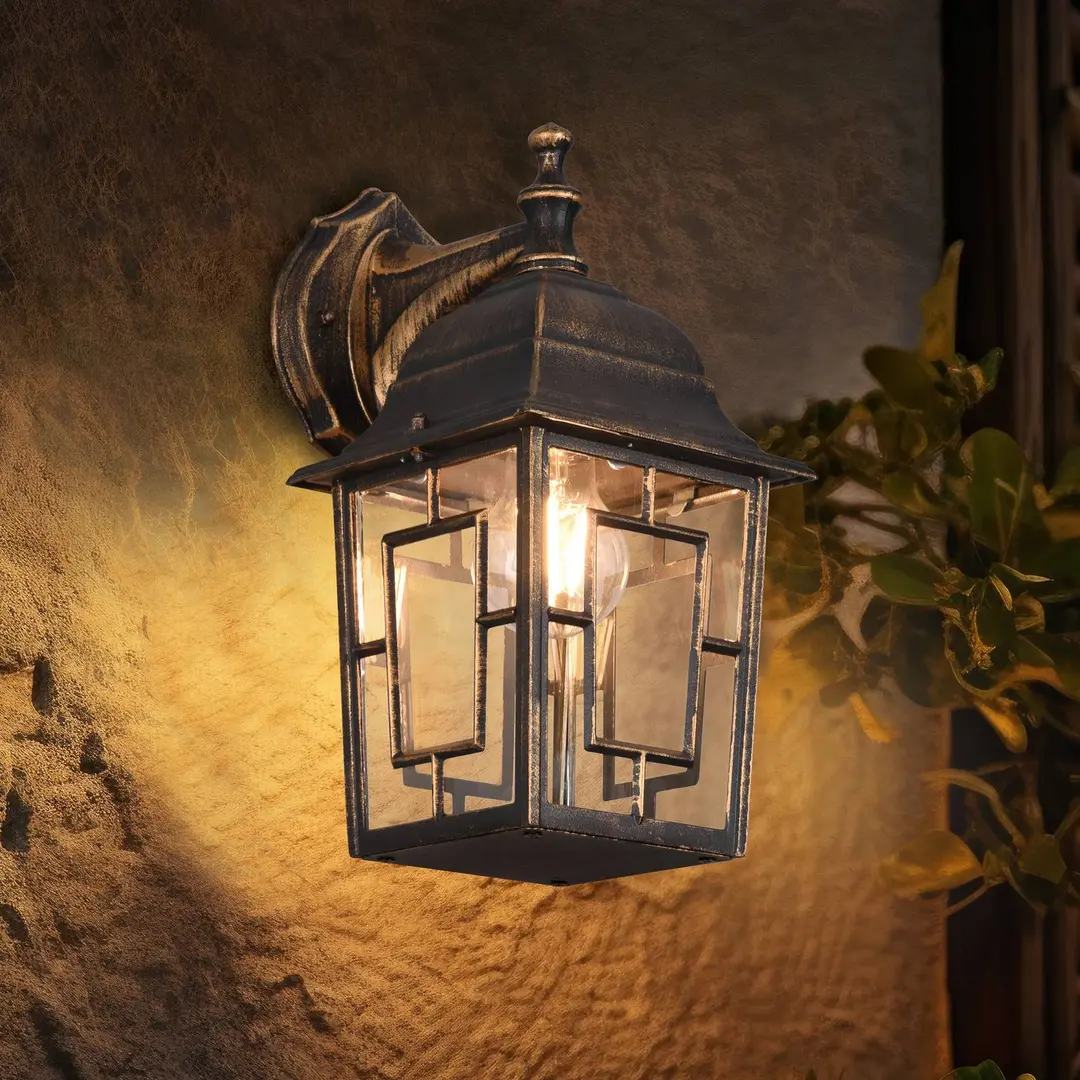 Trio Lighting Außenwandleuchte Volturno, Fassung unten, rostfarben antik