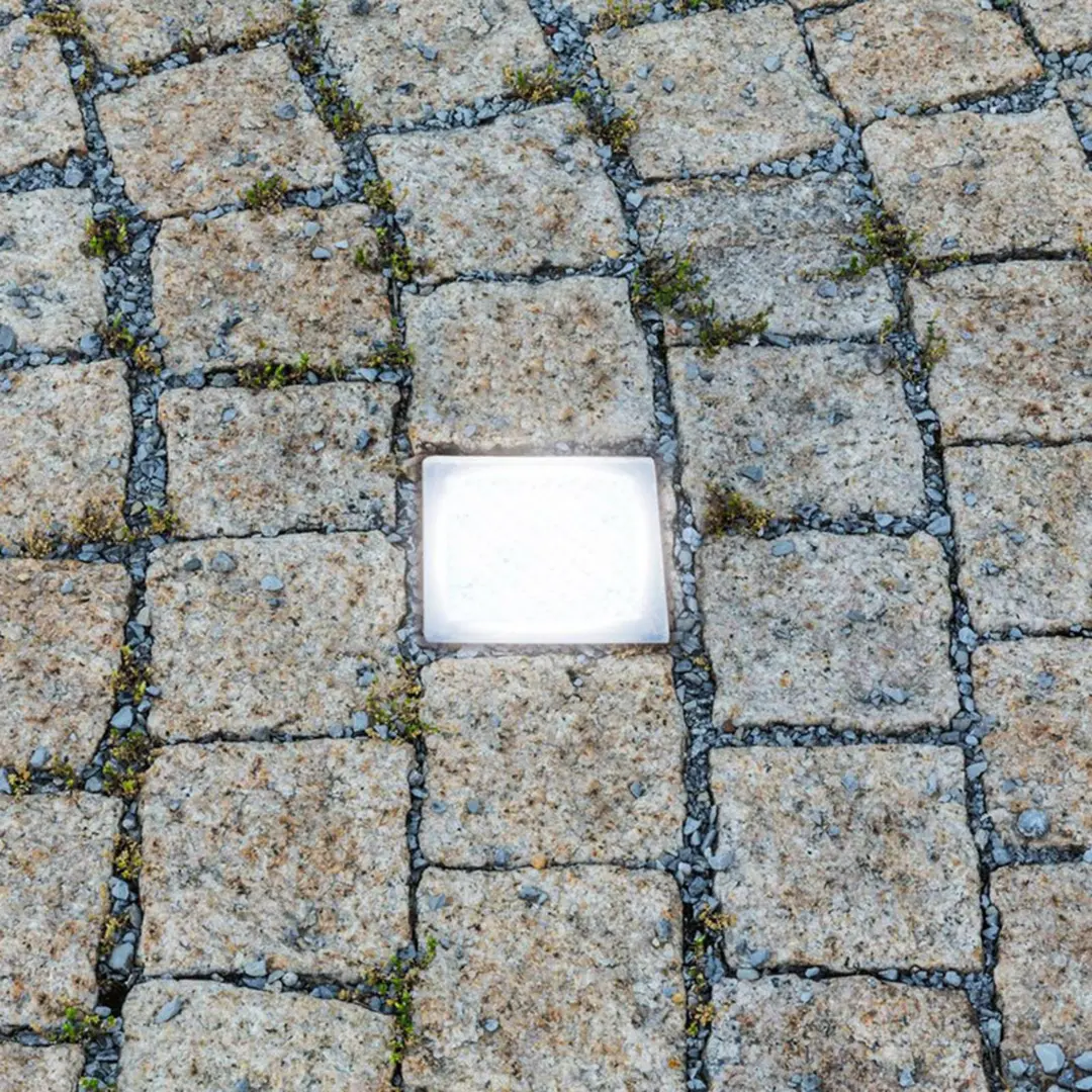 Heitronic LED-Bodeneinbauleuchte Pflasterstein Akiaki, 10 cm, begehbar