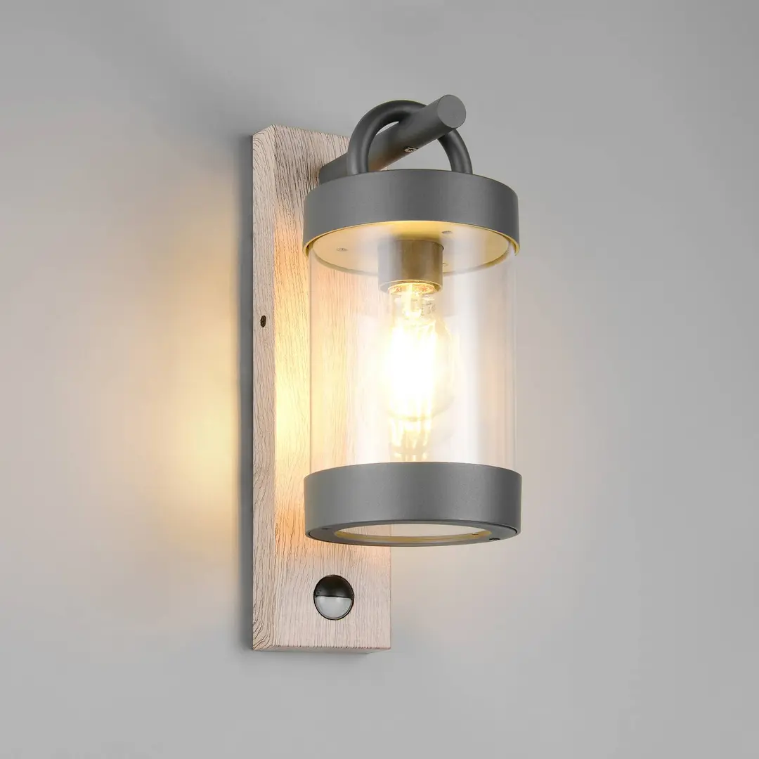 Trio Lighting Außenwandlampe Sambesi, Holzoptik, Aludruckguss, Sensor