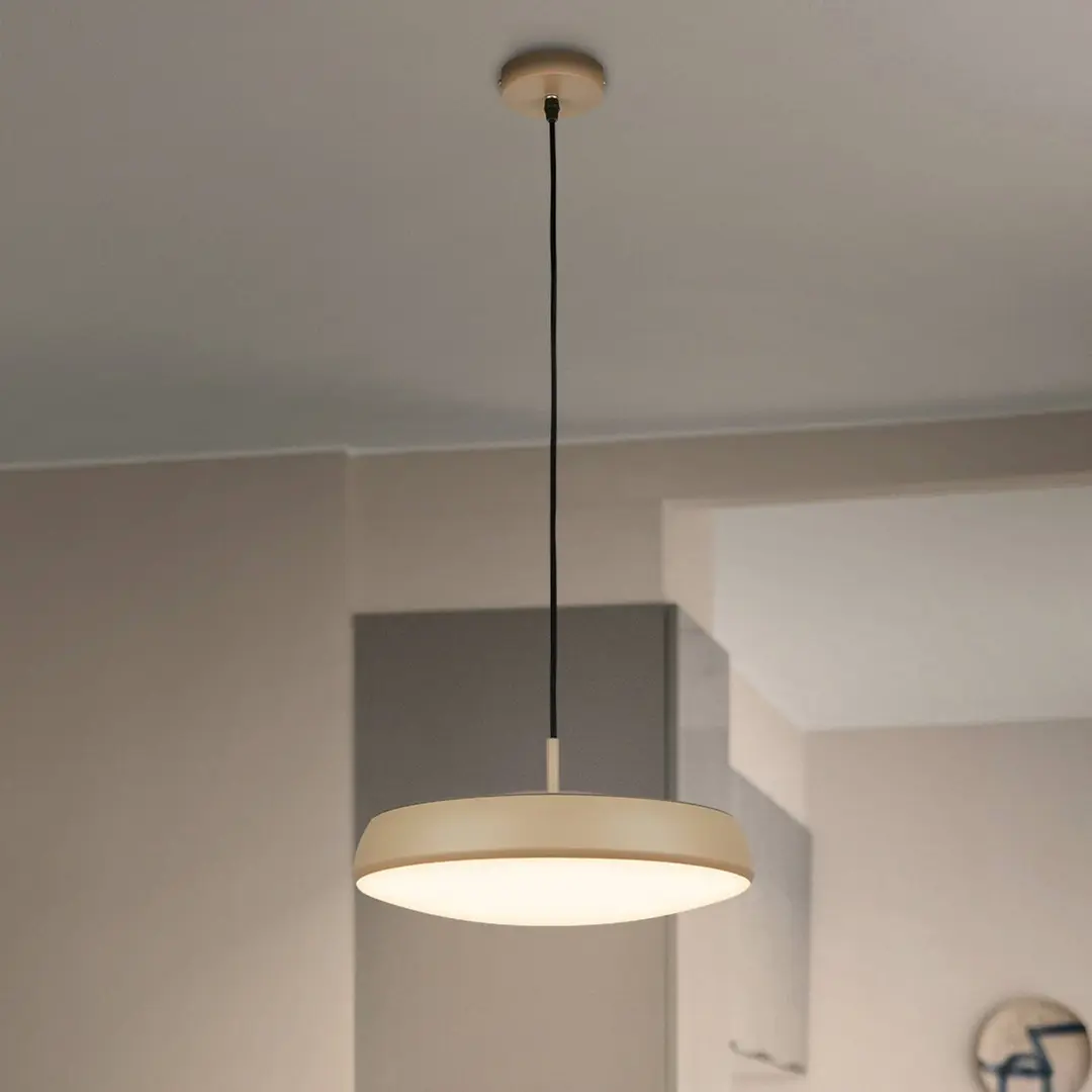 Briloner LED-Pendelleuchte Nala, beige, Metall/Kunststoff, Ø 35cm