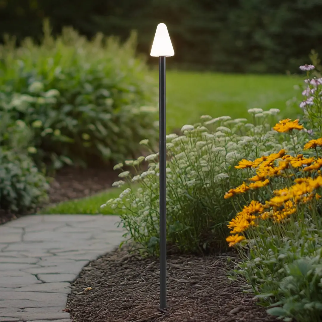 Lindby LED-Erdspießleuchte Selinda, schwarz, Höhe 100 cm
