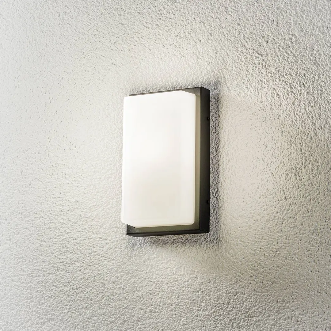 LCD Außenwandlampe Babett E27 mit Sensor graphit