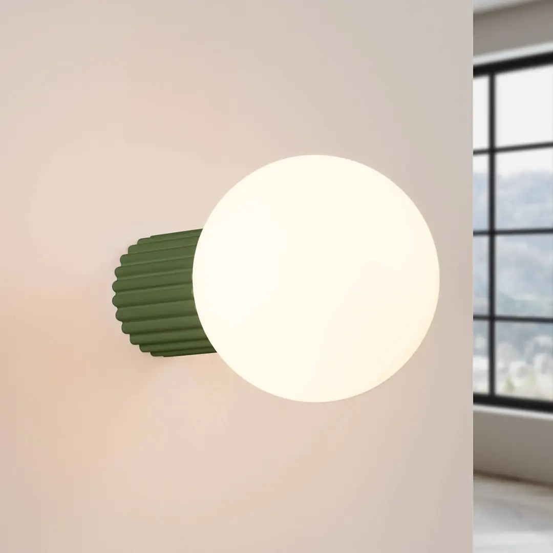 SOLLUX LIGHTING Wandleuchte ORBI, olivgrün, Glas/Metall, Ø 12 cm, IP44, G9