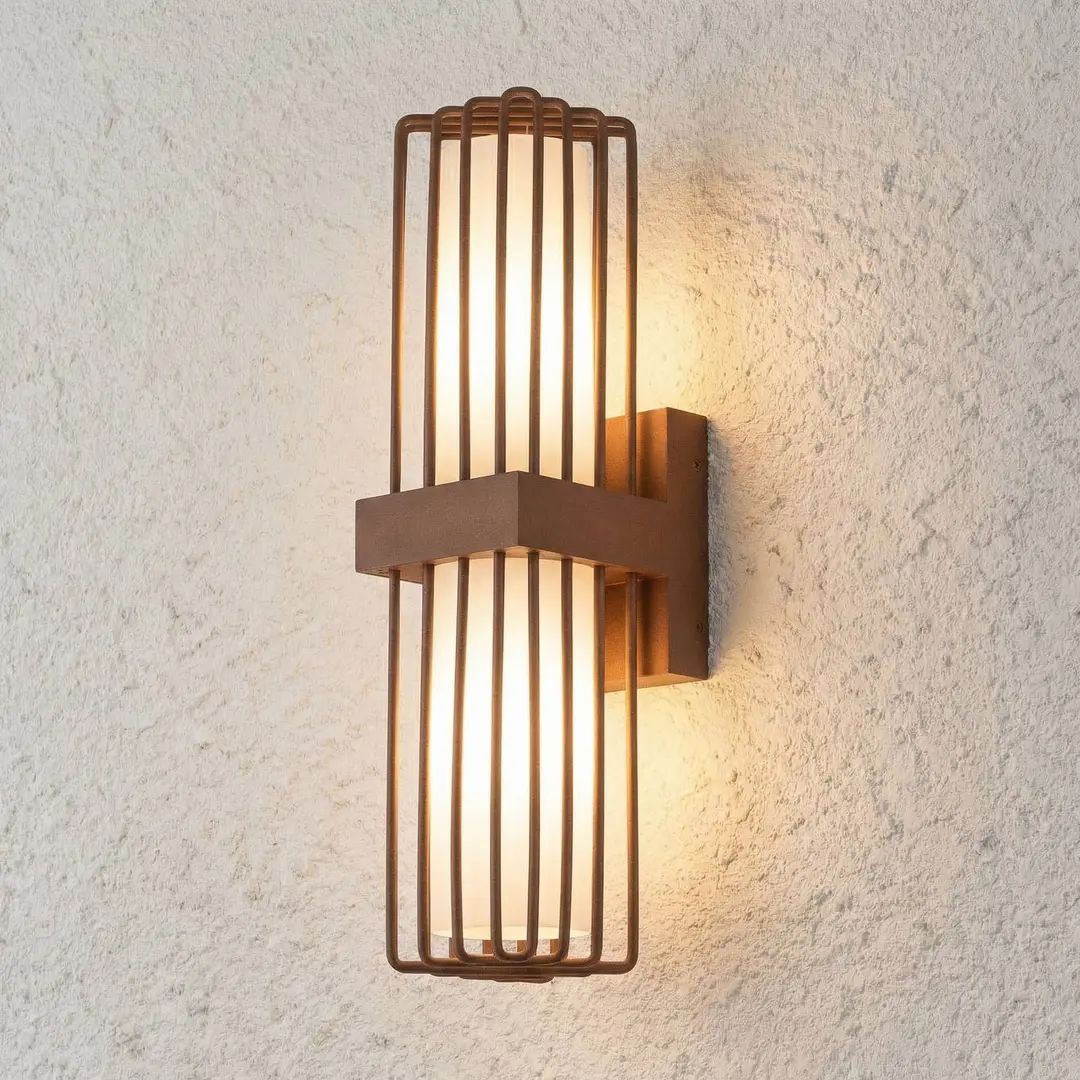 Lucande Außenwandleuchte Chandan, rost, 2-flg., IP54, E27