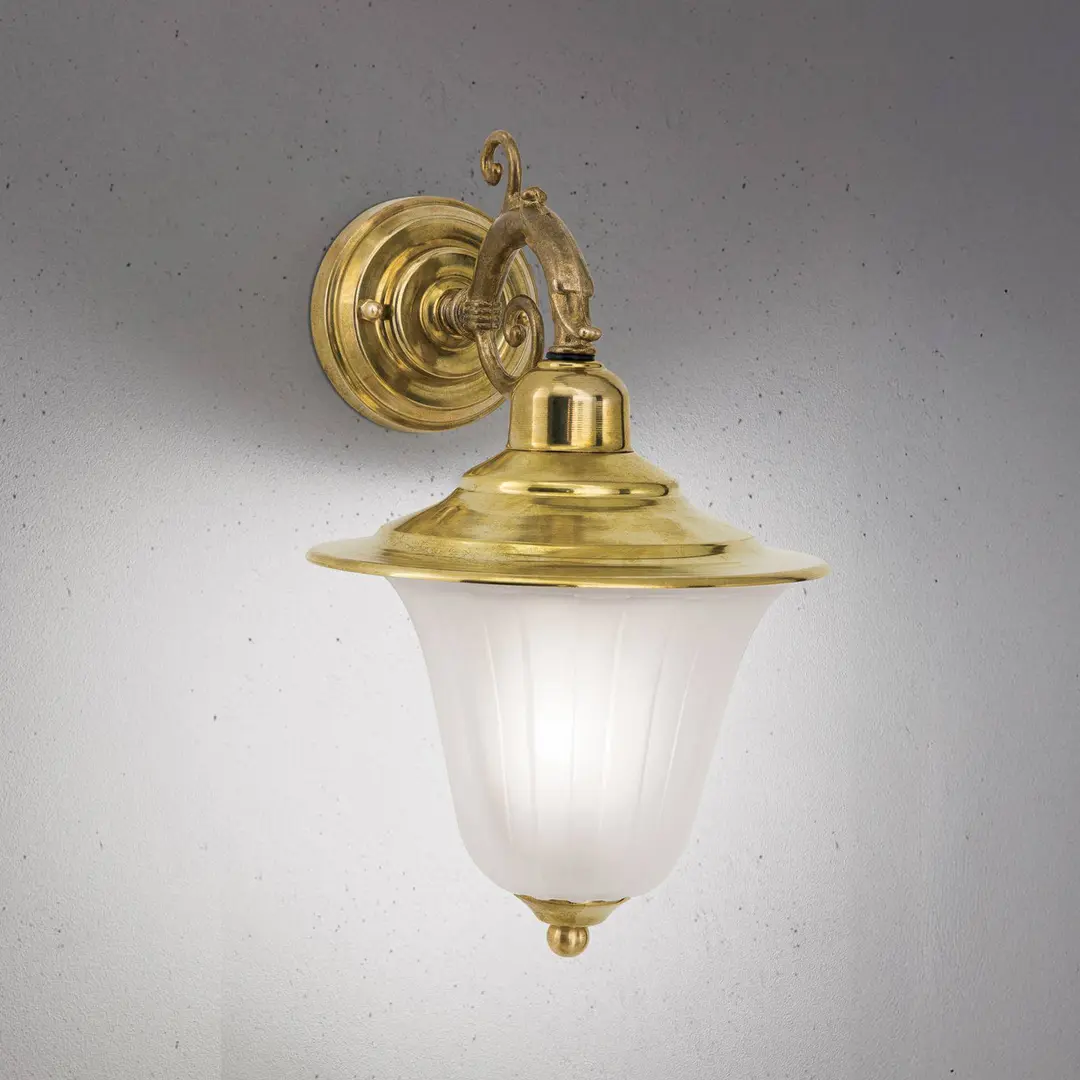 Orion Außenwandleuchte Yard, Messing, Glas satiniert, E27, IP43