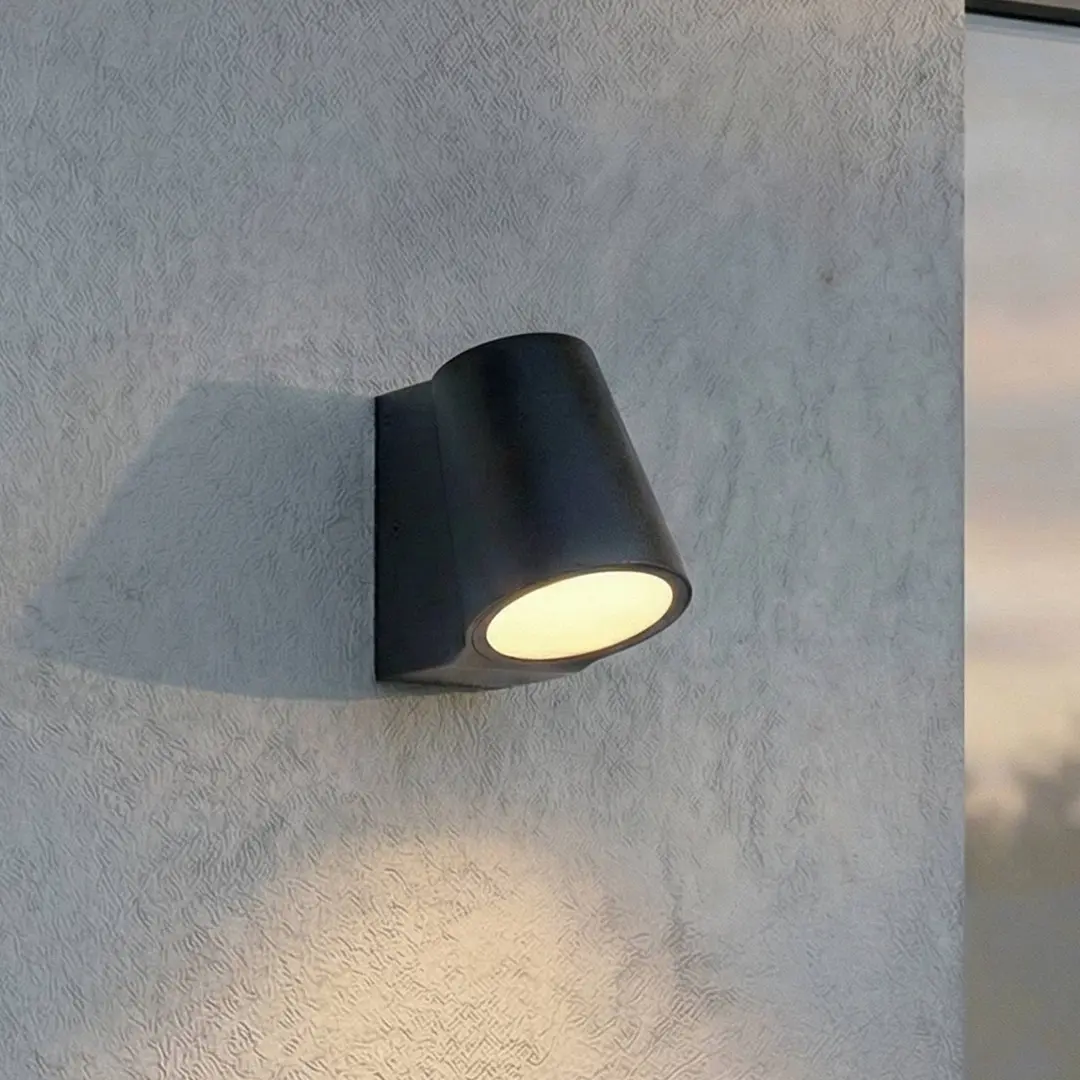 Lindby LED-Außenwandleuchte Illuvia, schwarz matt, IP54