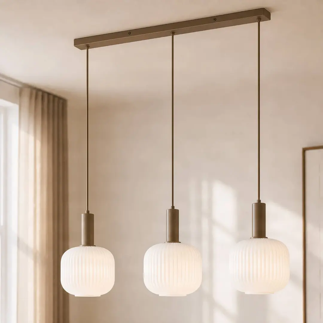 NOLA Hängeleuchte Evey, Länge 80 cm, 3-flg, weiß/beige, Glas