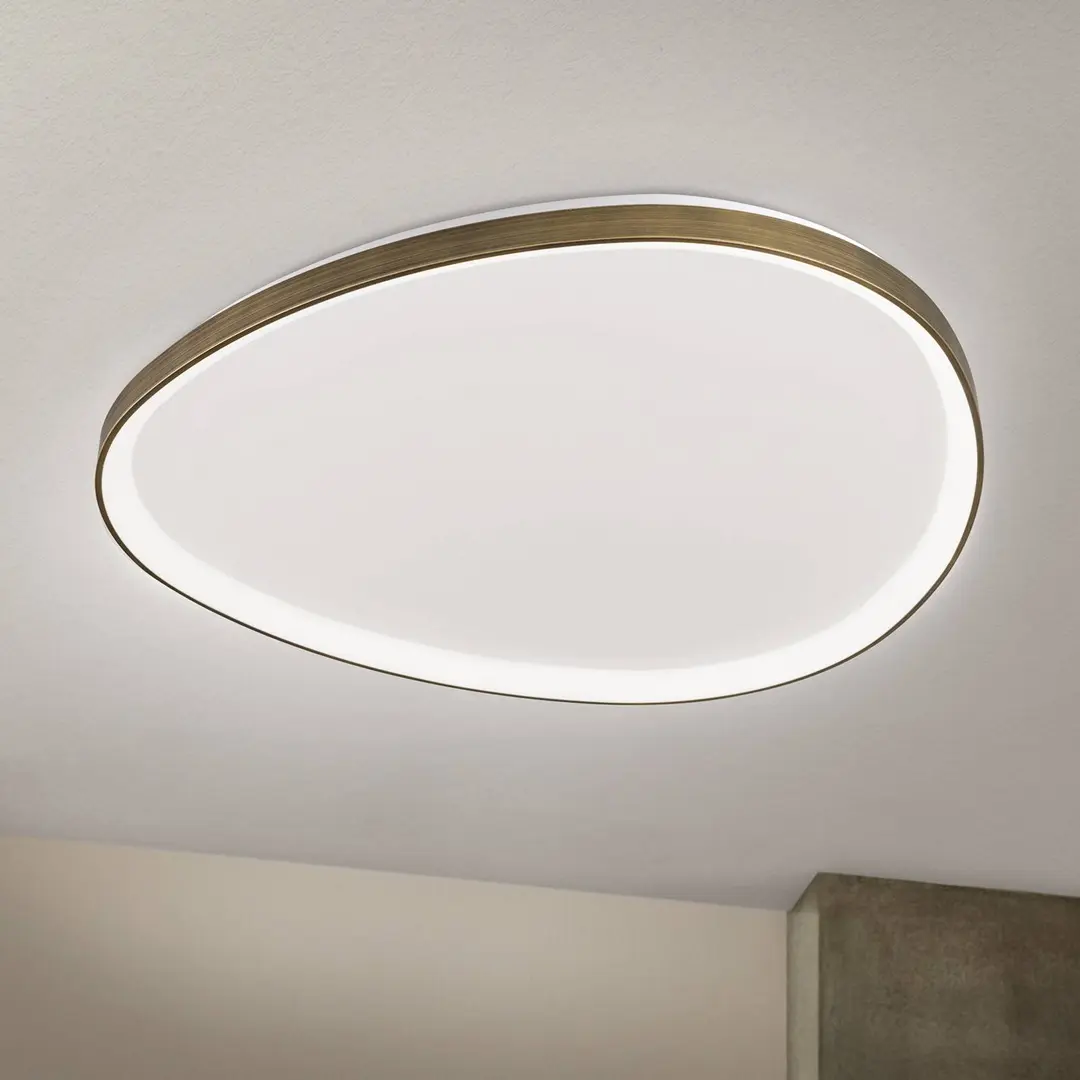 Orion LED-Deckenlampe Charlie, Ø 80 cm, opalweiß, altmessingfarben