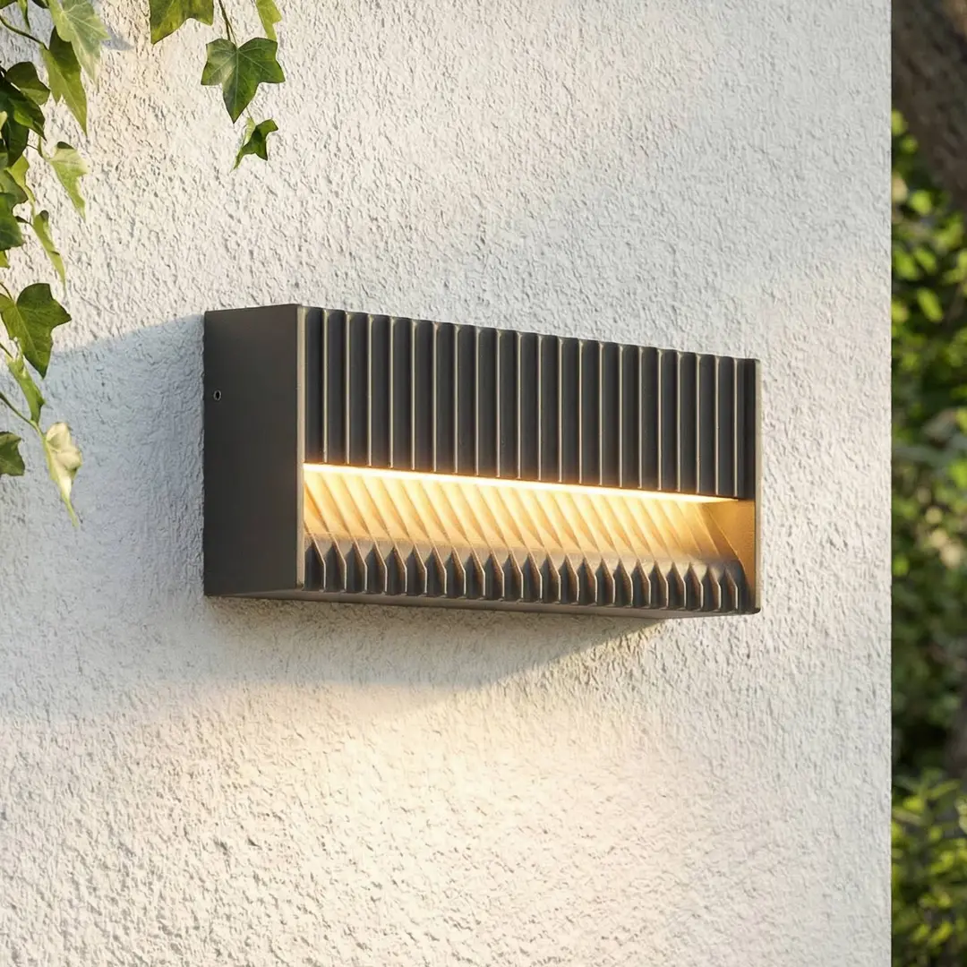 Lucande LED-Außenwandleuchte Tavion, 25 cm, anthrazit, IP65