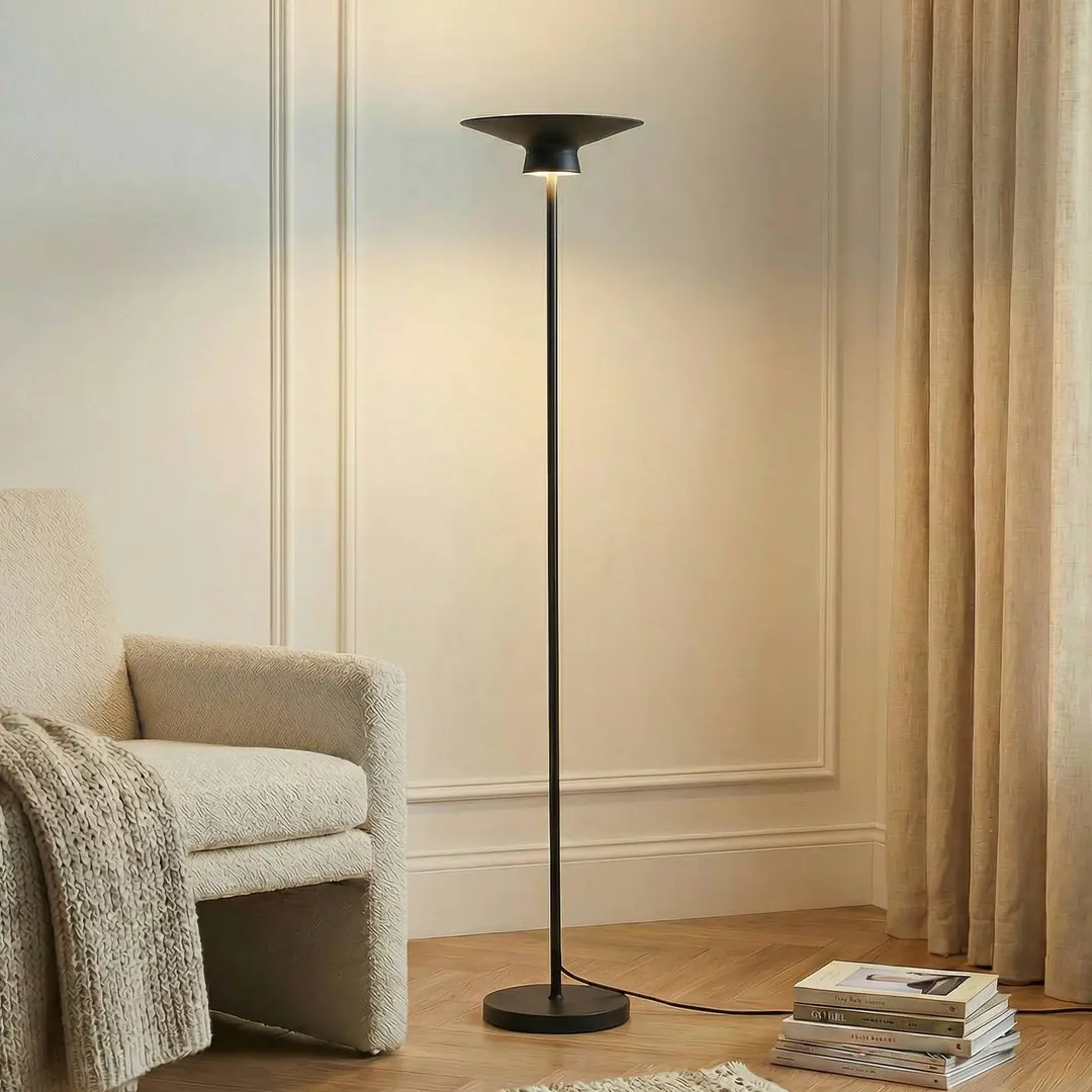 Lindby LED-Stehleuchte Norvind, schwarz, Metall, 1-flammig
