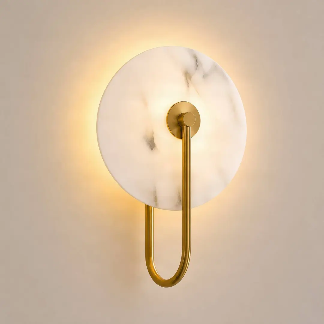 Lucande LED-Wandleuchte Ruma, messing, Alabaster, step dim