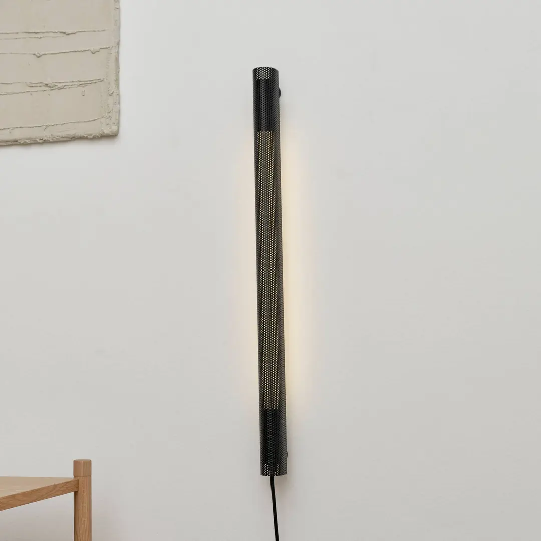 GEJST Wandleuchte Radent Stecker, schwarz, H. 70 cm, G13 LED