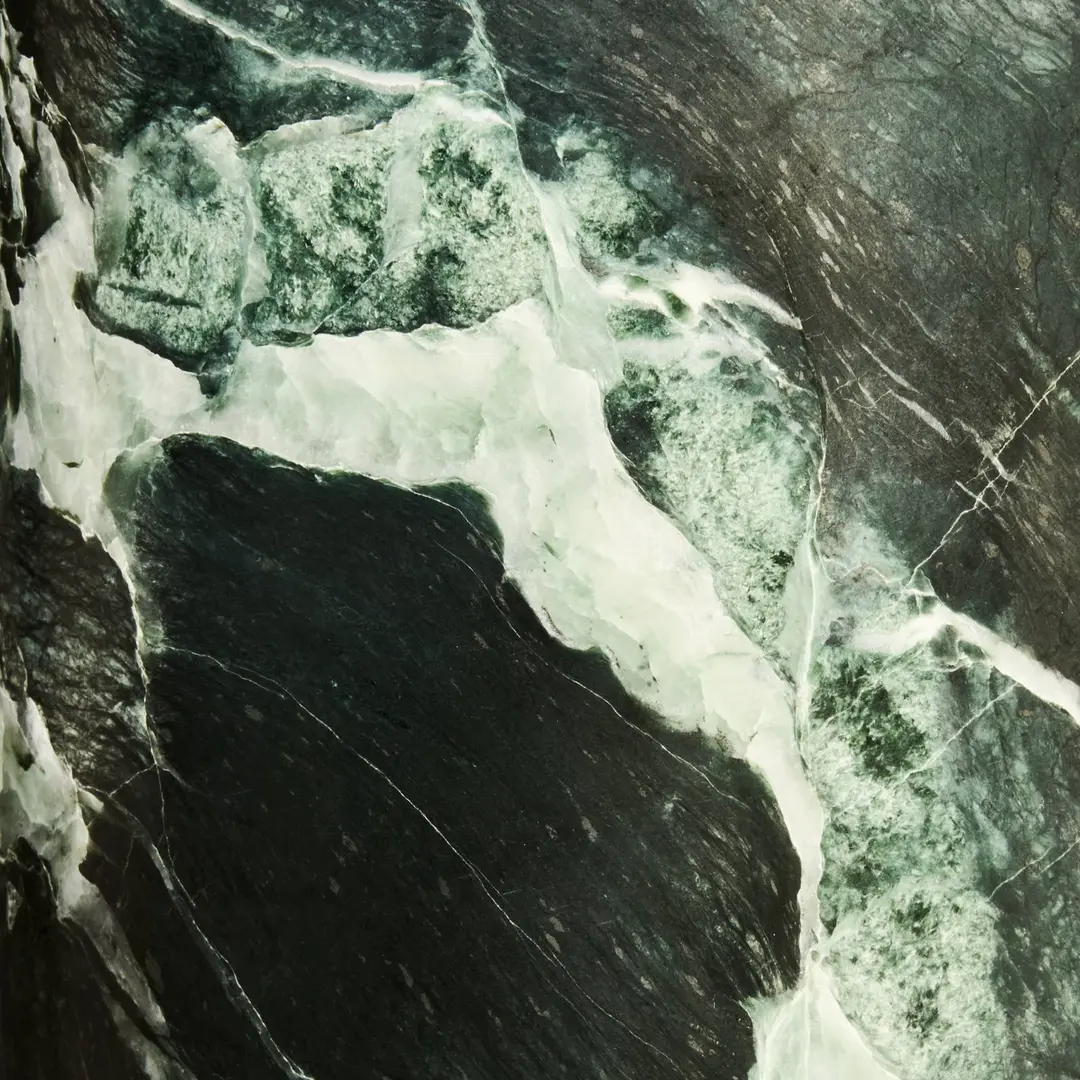 GUBI Stehleuchte Gravity, Textil weiß, Marmor grün, 168 cm